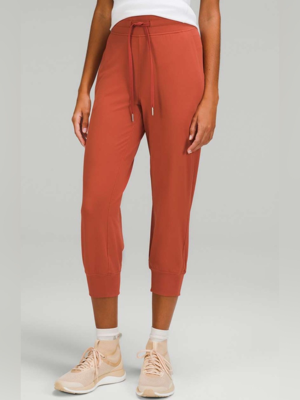 Lululemon Ready to Rulu High Rise Cropped Jogger in Red Rock Size 4